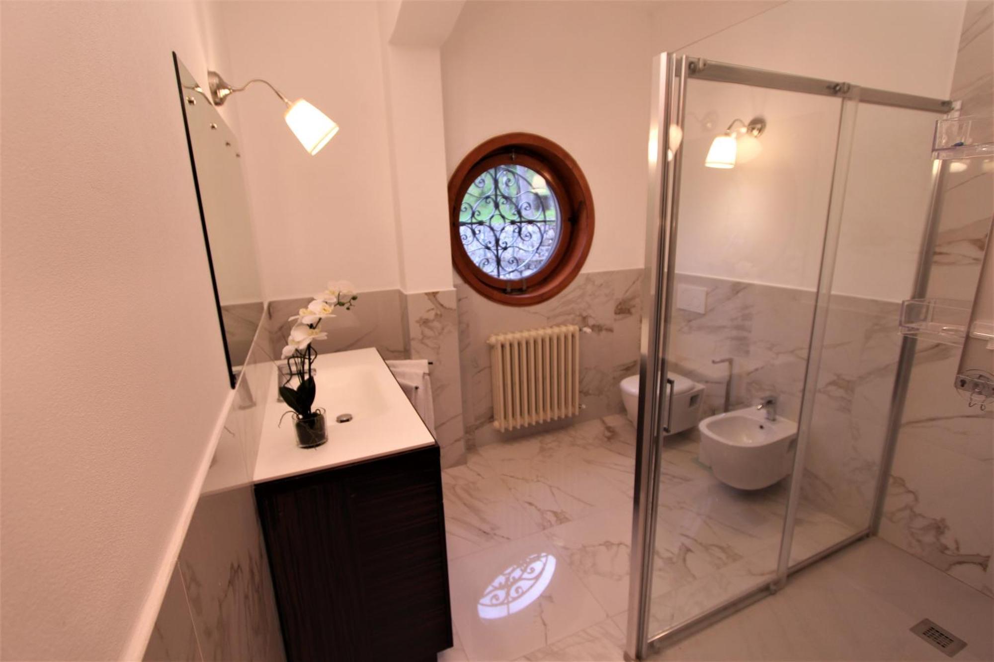 Villamara Luxury Rooms Специя Екстериор снимка