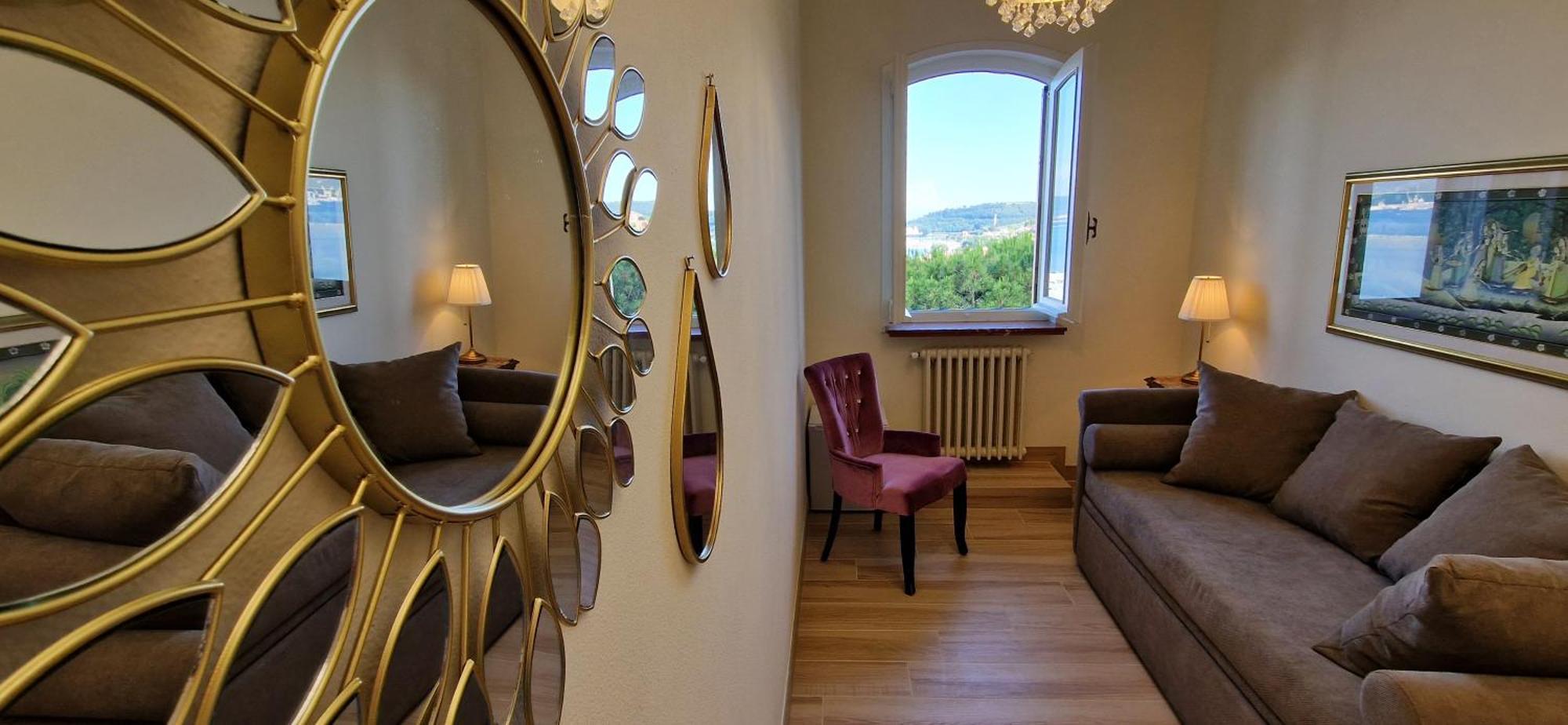 Villamara Luxury Rooms Специя Екстериор снимка