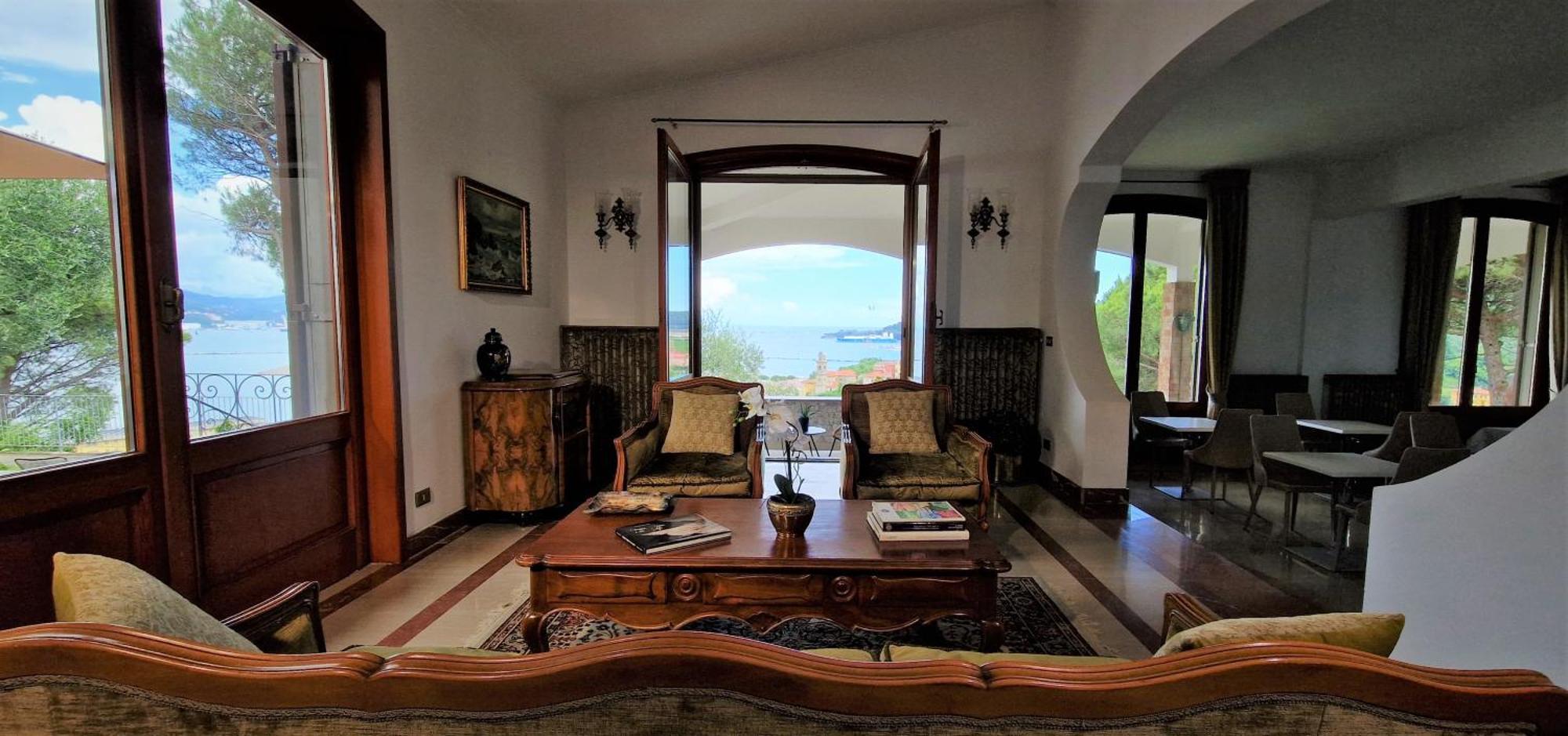 Villamara Luxury Rooms Специя Екстериор снимка