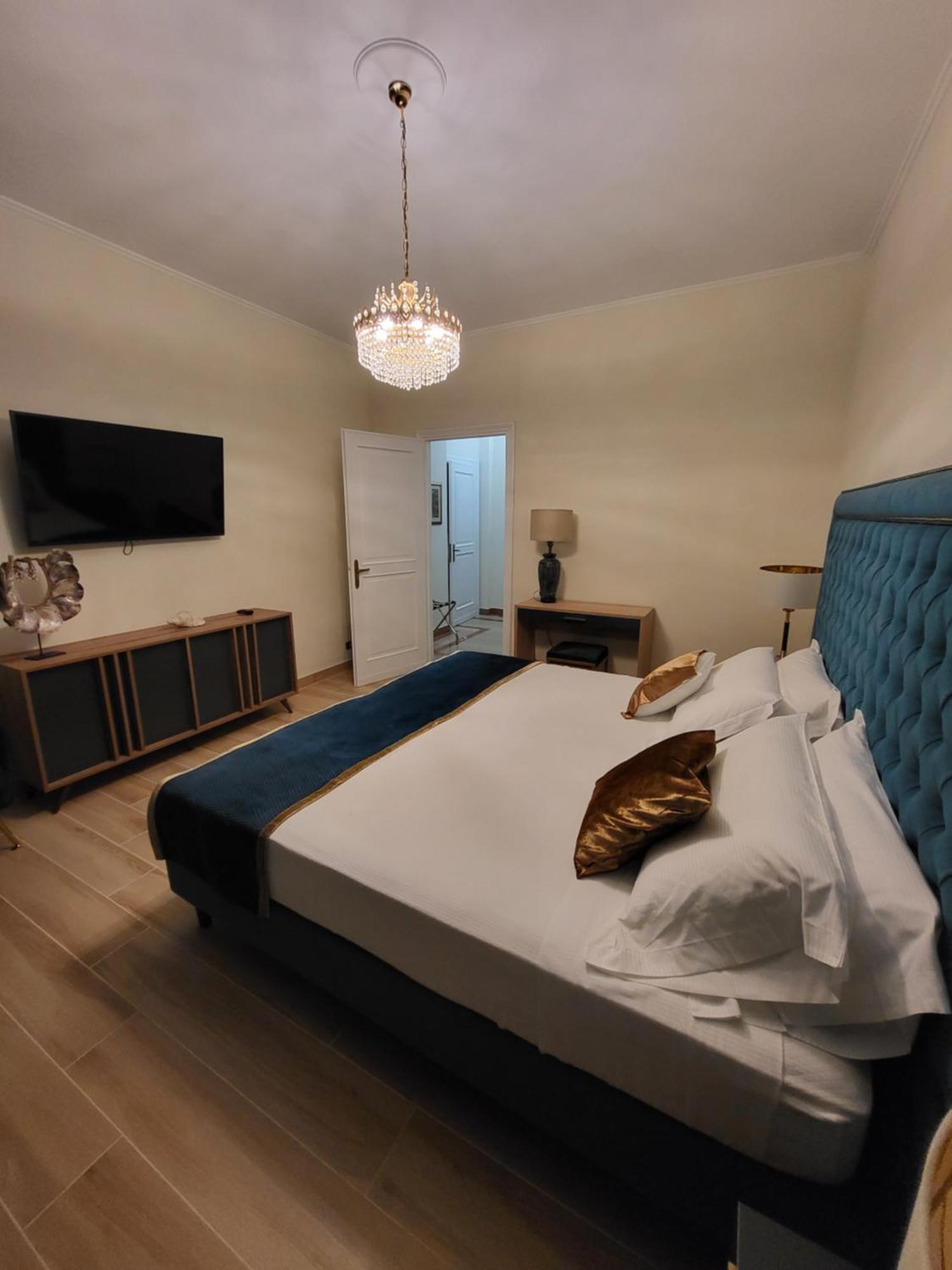 Villamara Luxury Rooms Специя Стая снимка